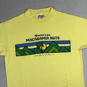 Vintage‎ Mauna Lua Macadamia Nuts Hawaii T-Shirt Large Yellow 1980s Hanes Beefy